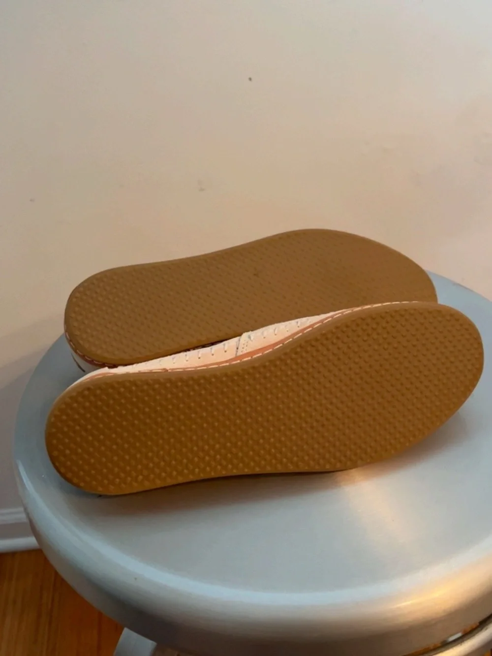 TOMS Women’s W9 Beige Suede Alpargata Slip-On Flats New Without Box